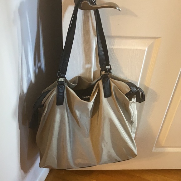 Burberry nylon tote bag beige - Picture 4 of 13